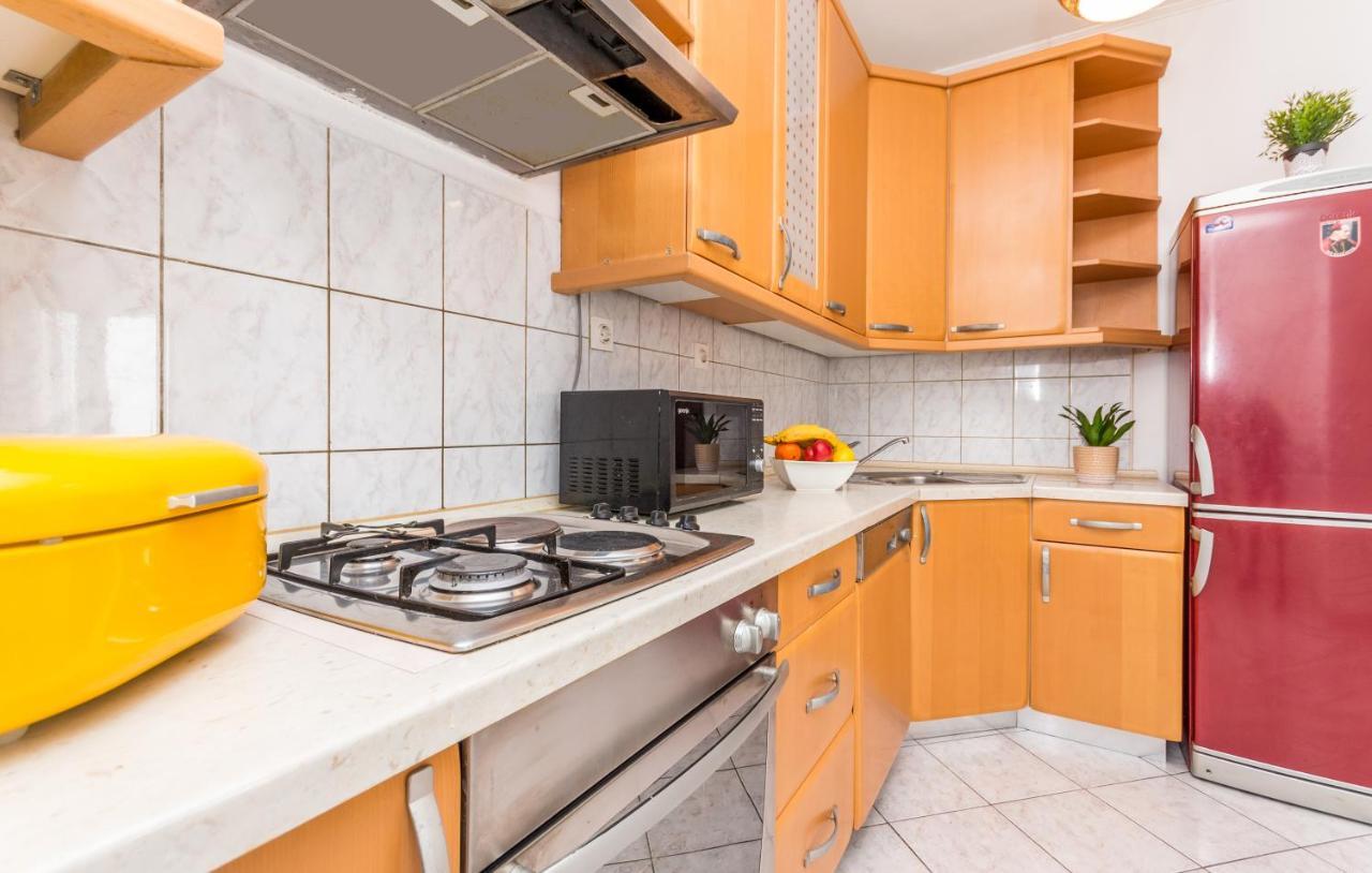 Apartment Pavla With Pool Zadar Exterior photo